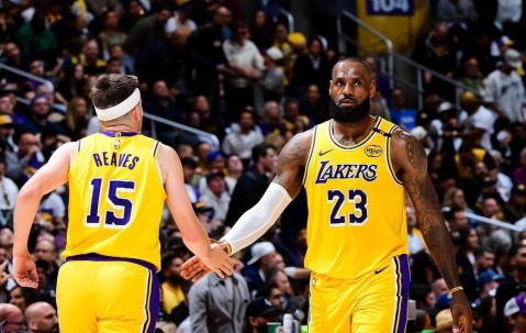 九游体育官网 -包含今晨NBA总决赛传出新动向，费城76人手感冰凉，管理层表态：更衣室稳定，控场能力受关注的词条