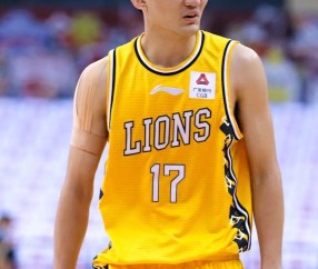 九游体育官网 -广厦男篮对阵山东男篮